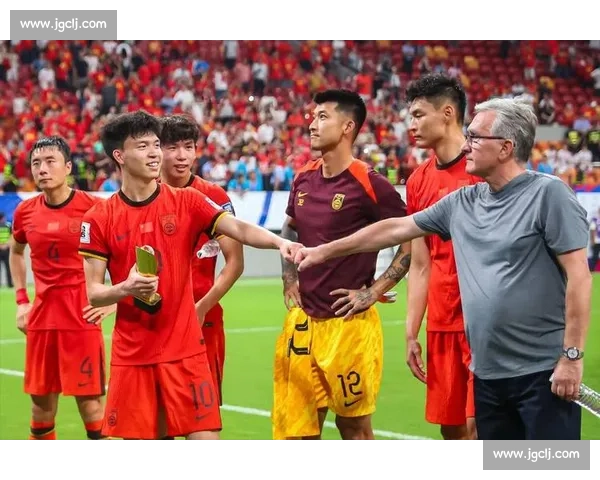 国足选帅锁定两大热门：亚洲杯冠军教头 VS 韩国名帅