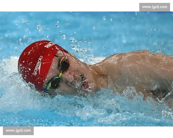 潘展乐:泳坛飞鱼的破浪传奇 潘展乐:泳坛飞鱼的破浪传奇