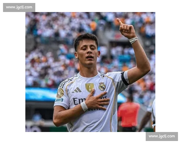 皇马 7 月转会双响:A 费加盟在即,新 9 号位悬念系于贡萨洛状态 皇马 7 月转会双响:A 费加盟在即,新 9 号位悬念系于贡萨洛状态