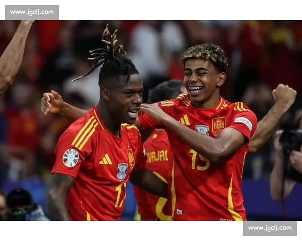 巴萨敲定尼科 - 威廉斯!6 年 1200 万欧年薪创队史边锋新标杆 巴萨敲定尼科 - 威廉斯!6 年 1200 万欧年薪创队史边锋新标杆